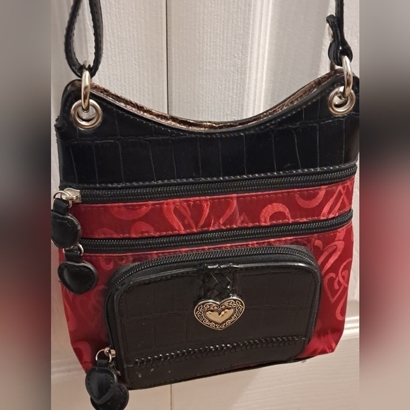 Red & Black Triple Zipper Bag With Heart Pulls 8"×8" - Picture 1 of 5